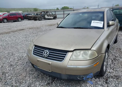2001 Volkswagen Passat Gls from USA, damaged, VIN WVWPD63B41P206708
